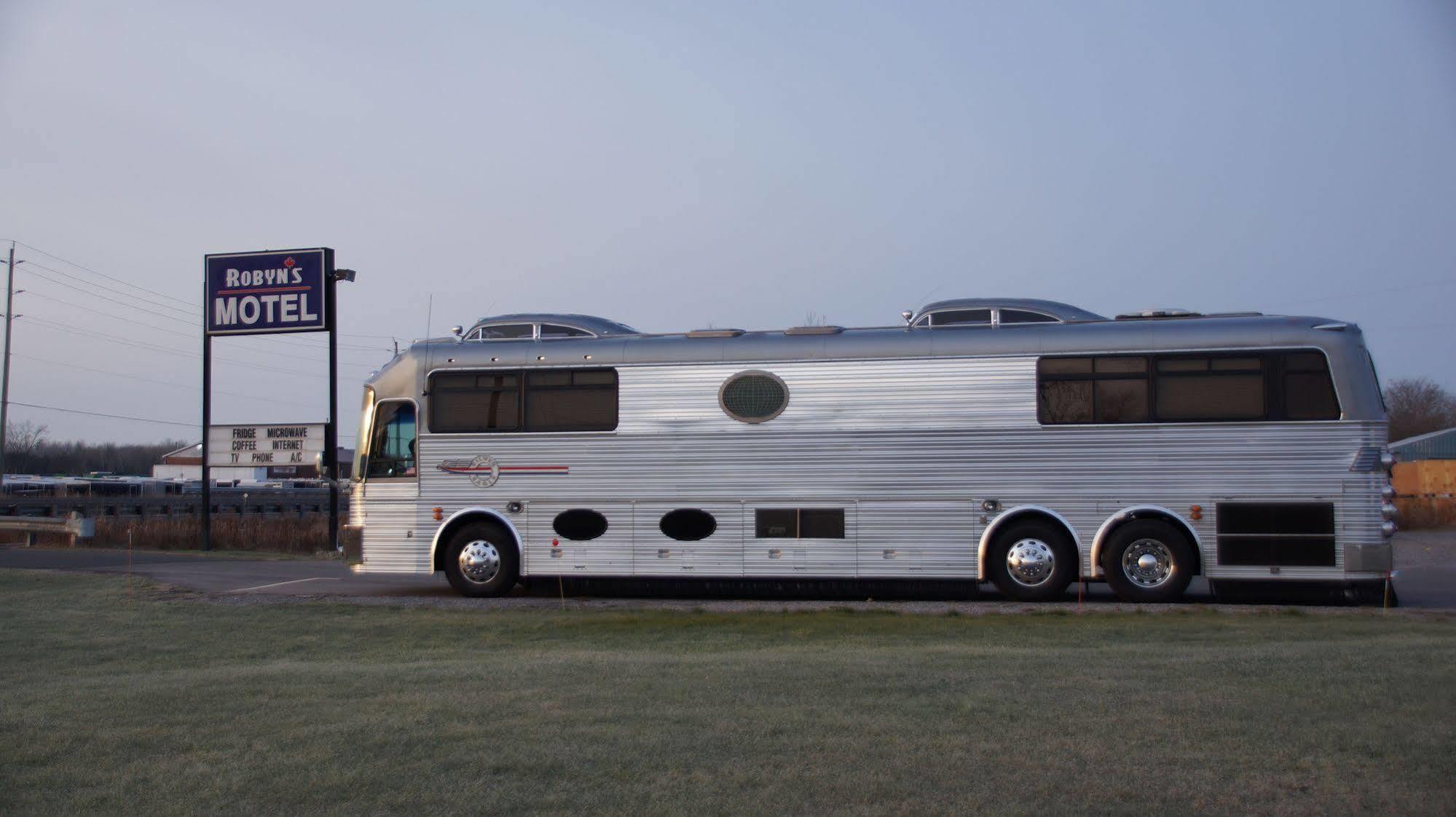 Robyn'S Motel Peterborough Ngoại thất bức ảnh