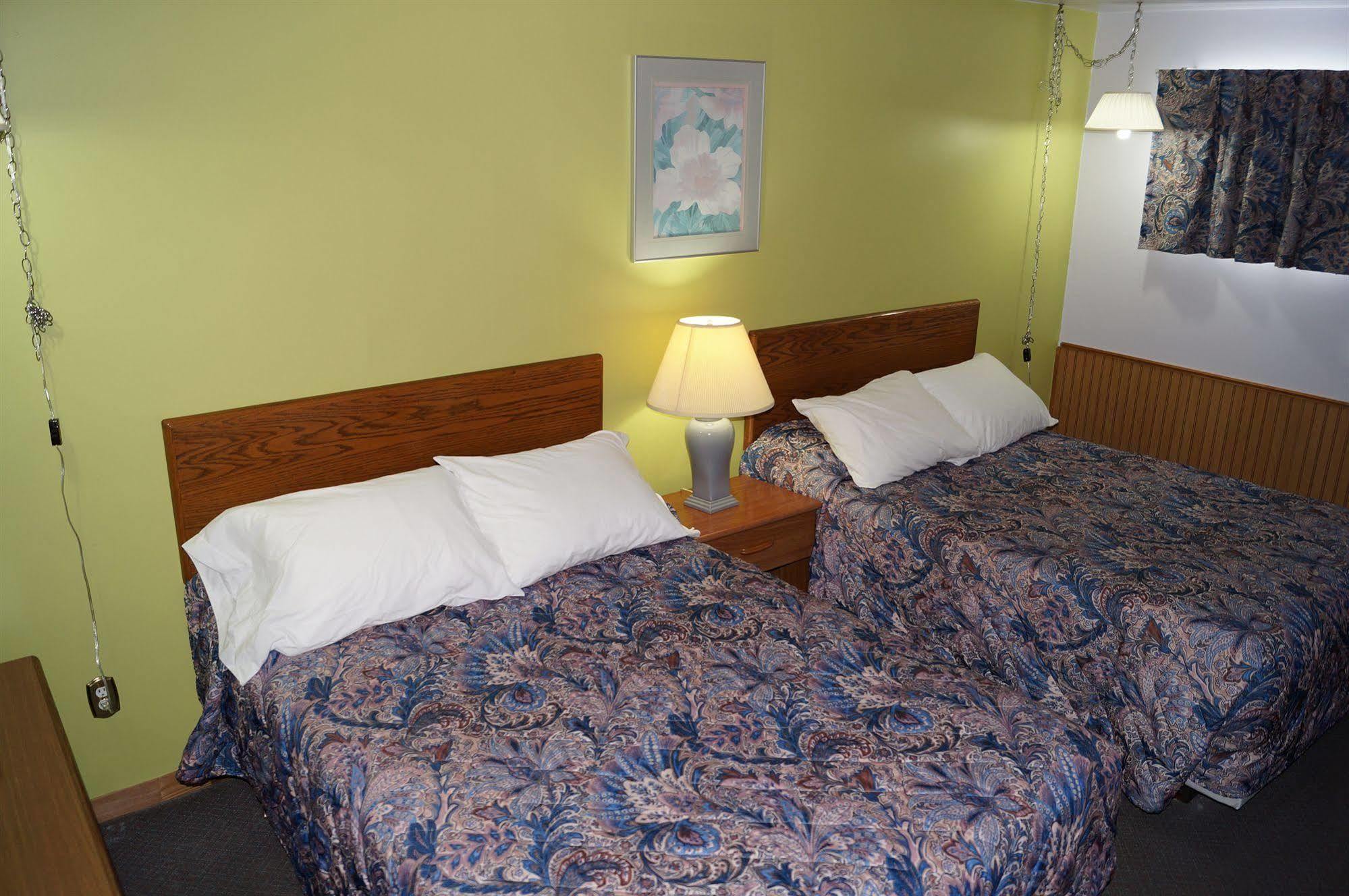 Robyn'S Motel Peterborough Ngoại thất bức ảnh